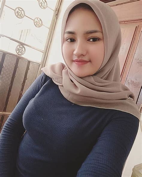 ibu muda cantik ngentot indonesia Search